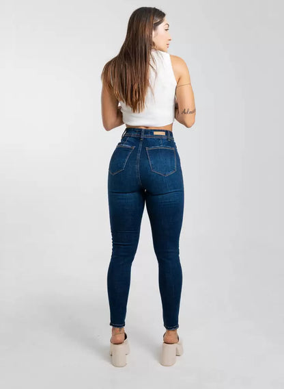 Jeans levanta cola EyA - Luce siempre bella