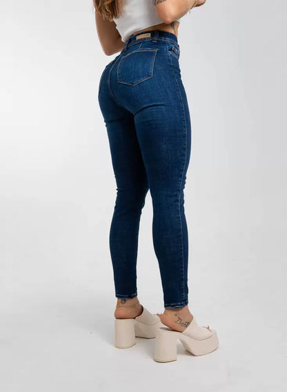 Jeans levanta cola EyA - Luce siempre bella